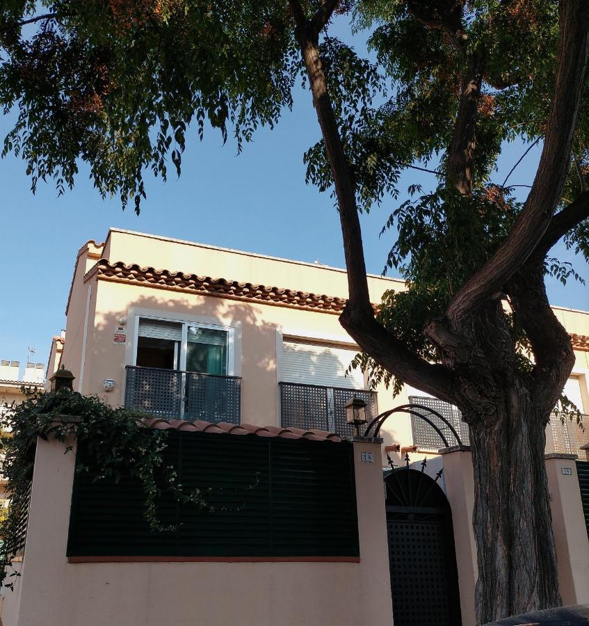 Vila Lydia Cambrils Bagian luar foto