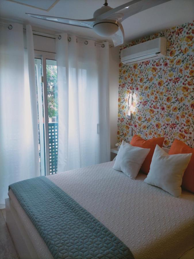 Vila Lydia Cambrils Bagian luar foto
