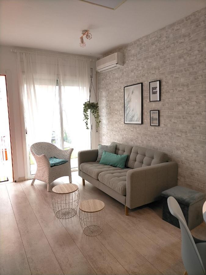 Vila Lydia Cambrils Bagian luar foto